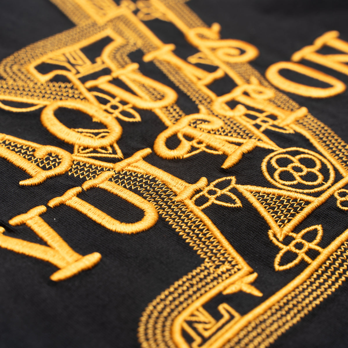 Printed T-Shirt: High-End Fashion Statement-1194