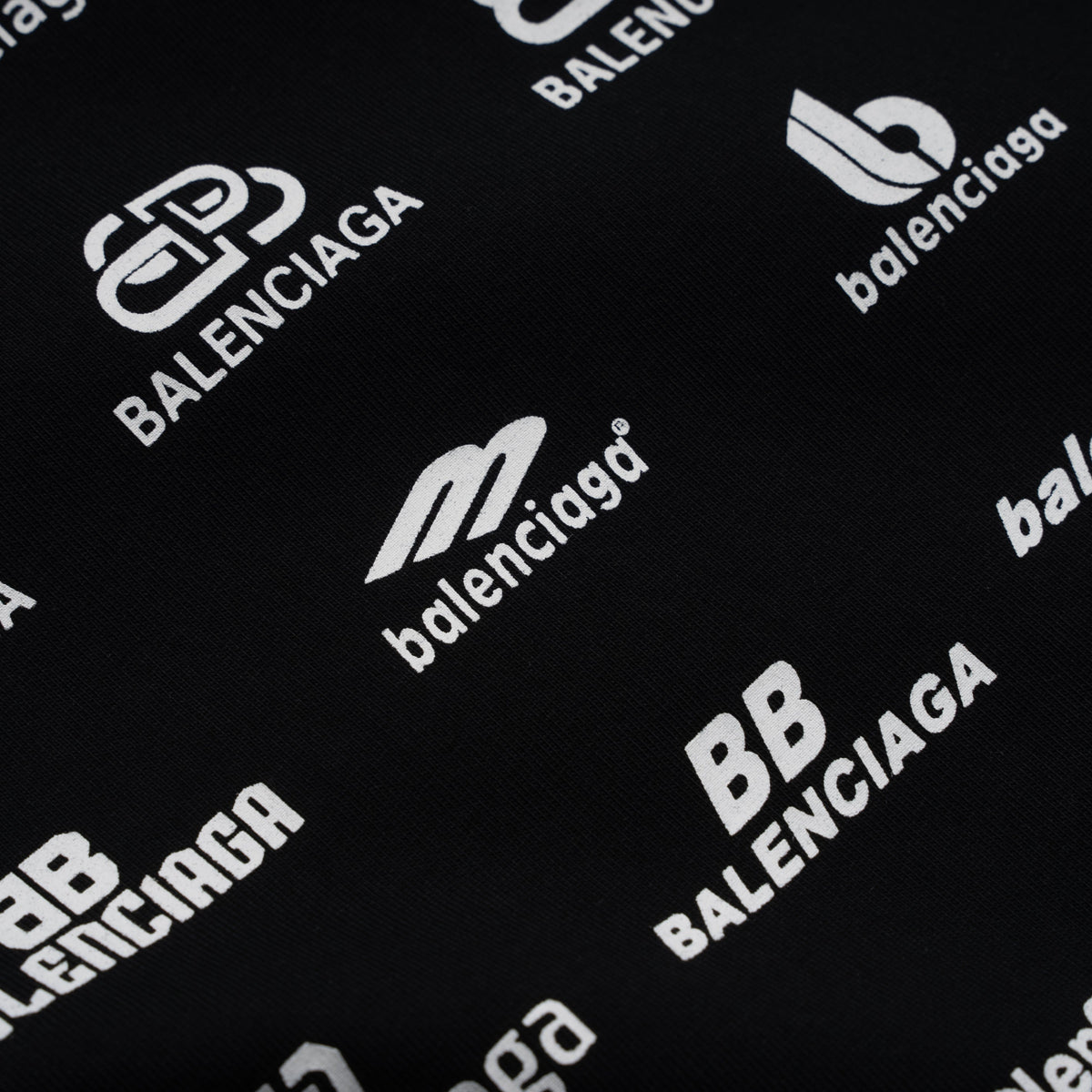 Printed T-Shirt: High-End Fashion Statement-1140