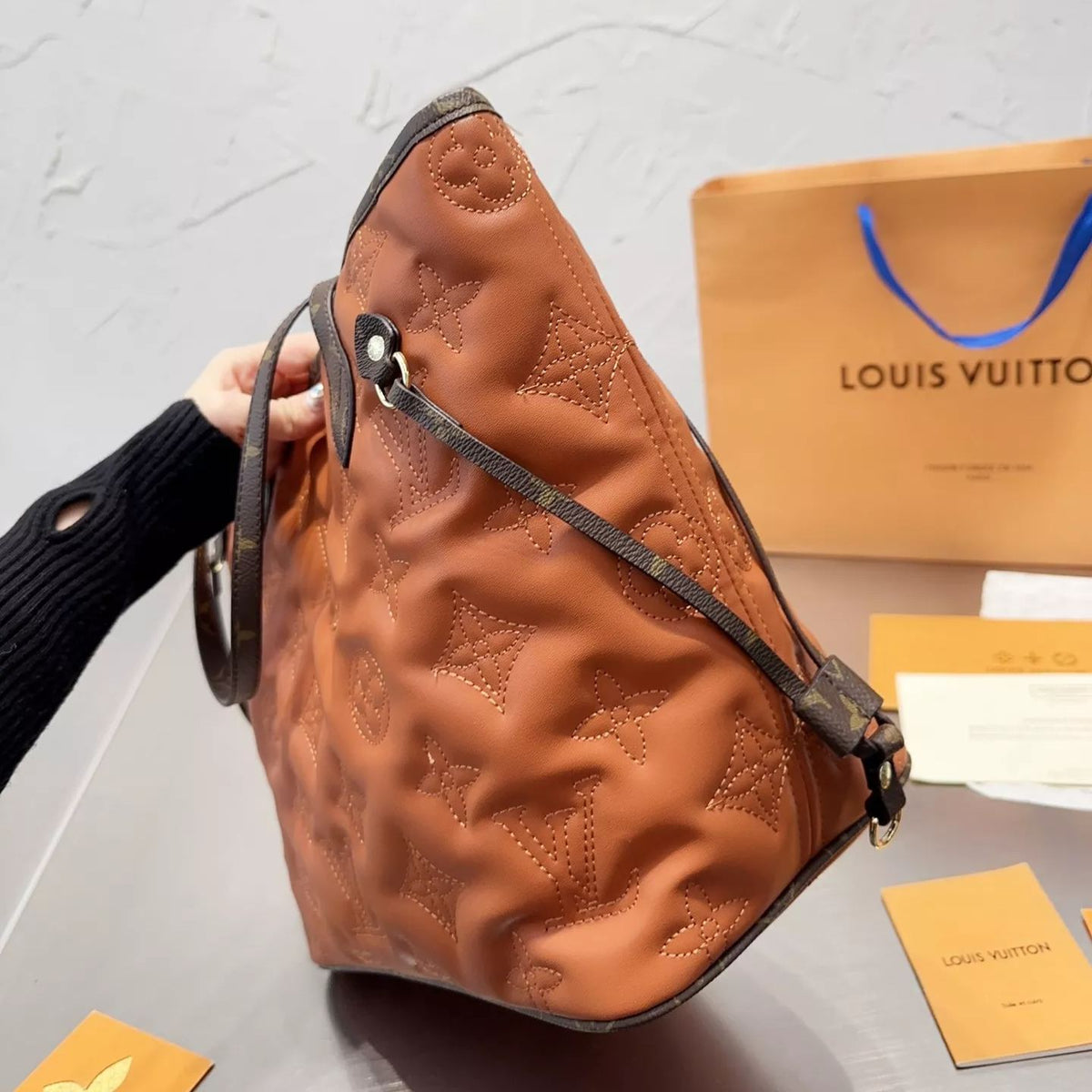 Exquisite leather bags-590