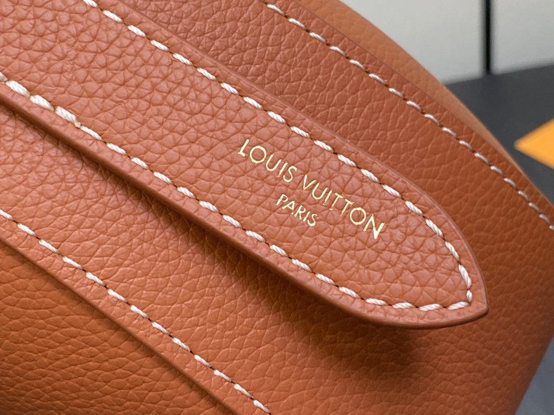 Exquisite leather bags-414