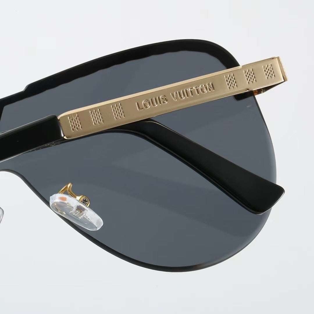 Fashion Eyewear: Elevate Your Style with Exquisite Craftsmanship-541