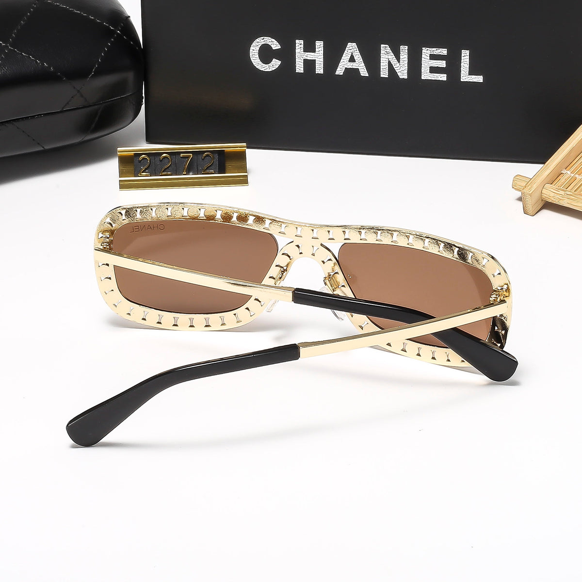 Fashion Eyewear: Elevate Your Style with Exquisite Craftsmanship-547