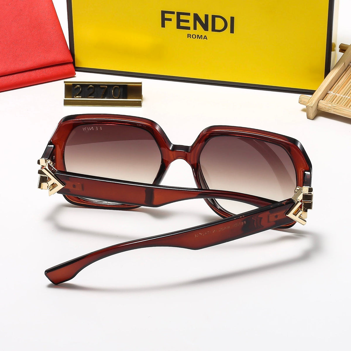 Fashion Eyewear: Elevate Your Style with Exquisite Craftsmanship-556