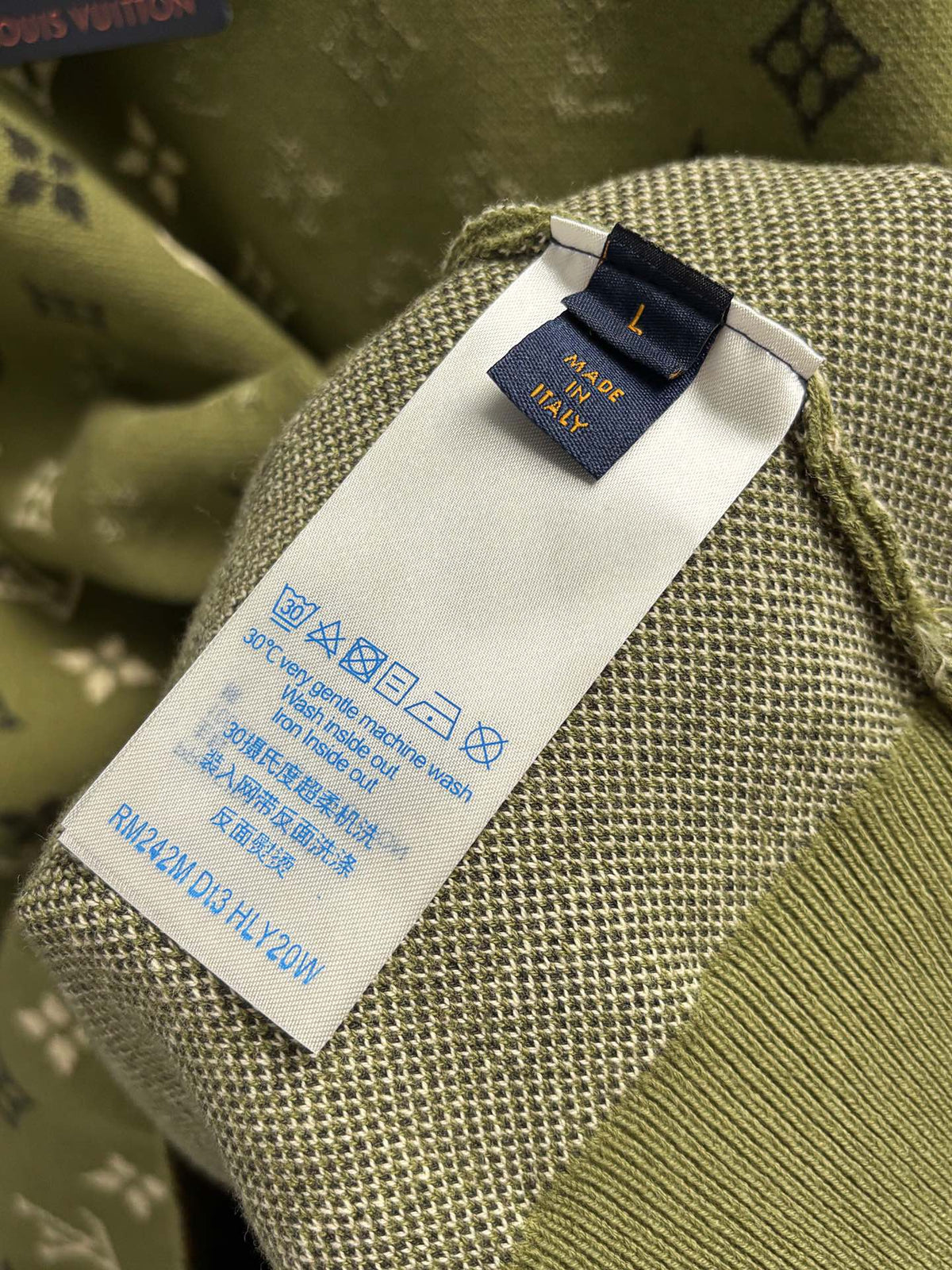 Classic Fashion Sweater-101