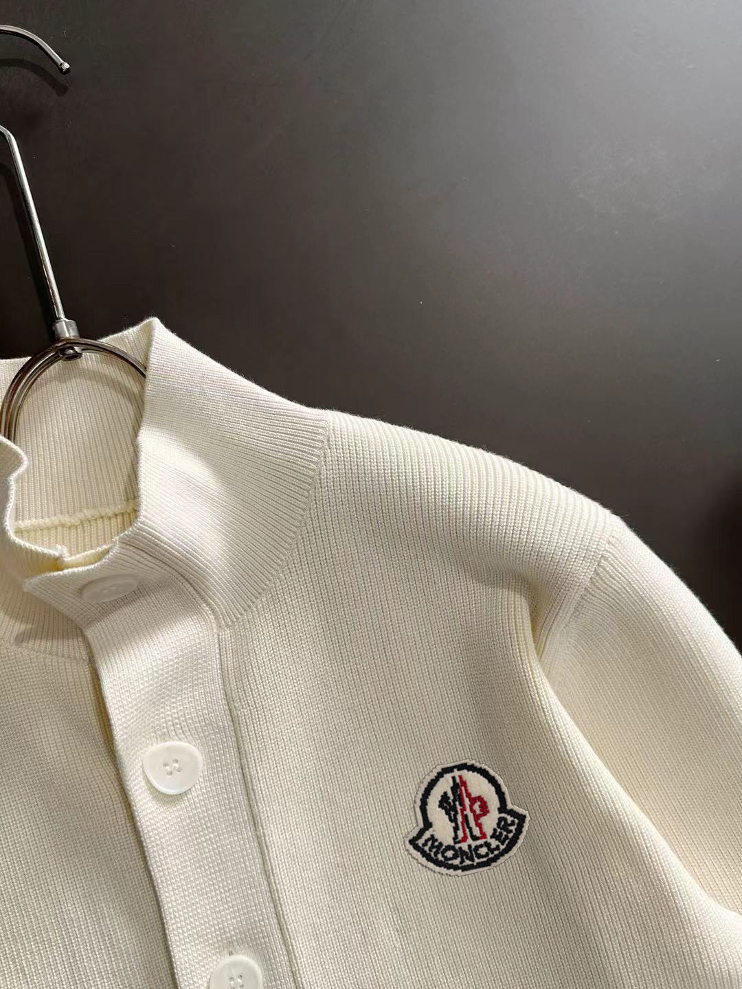 Classic Fashion Sweater-103