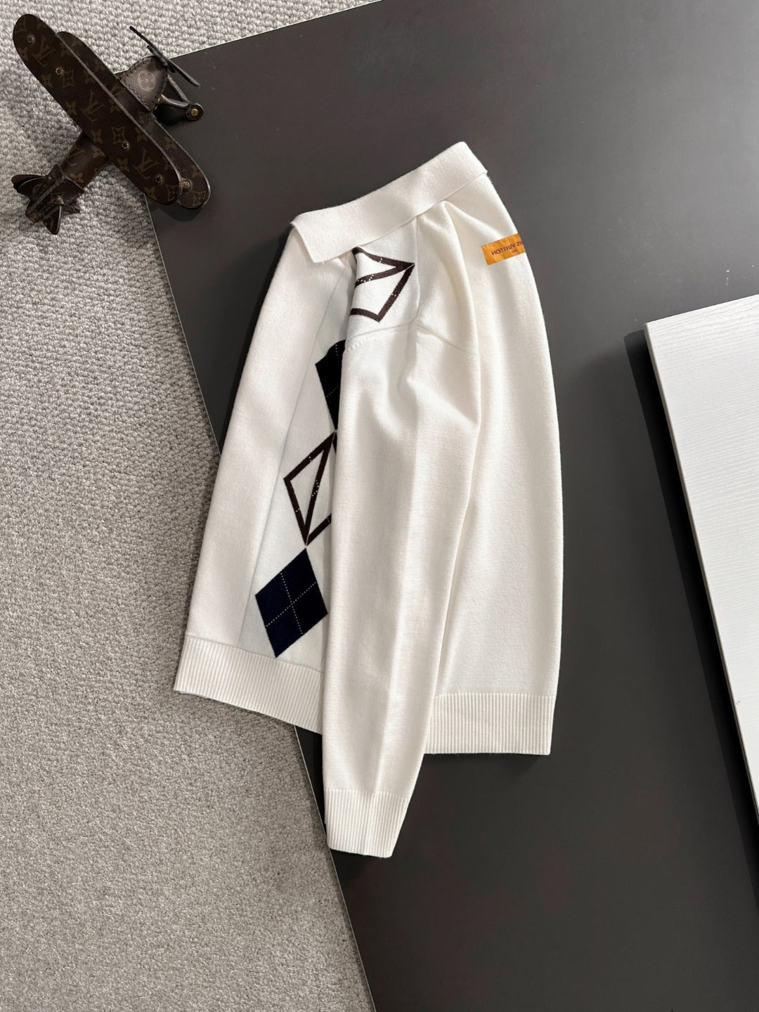 Classic Fashion Sweater-107