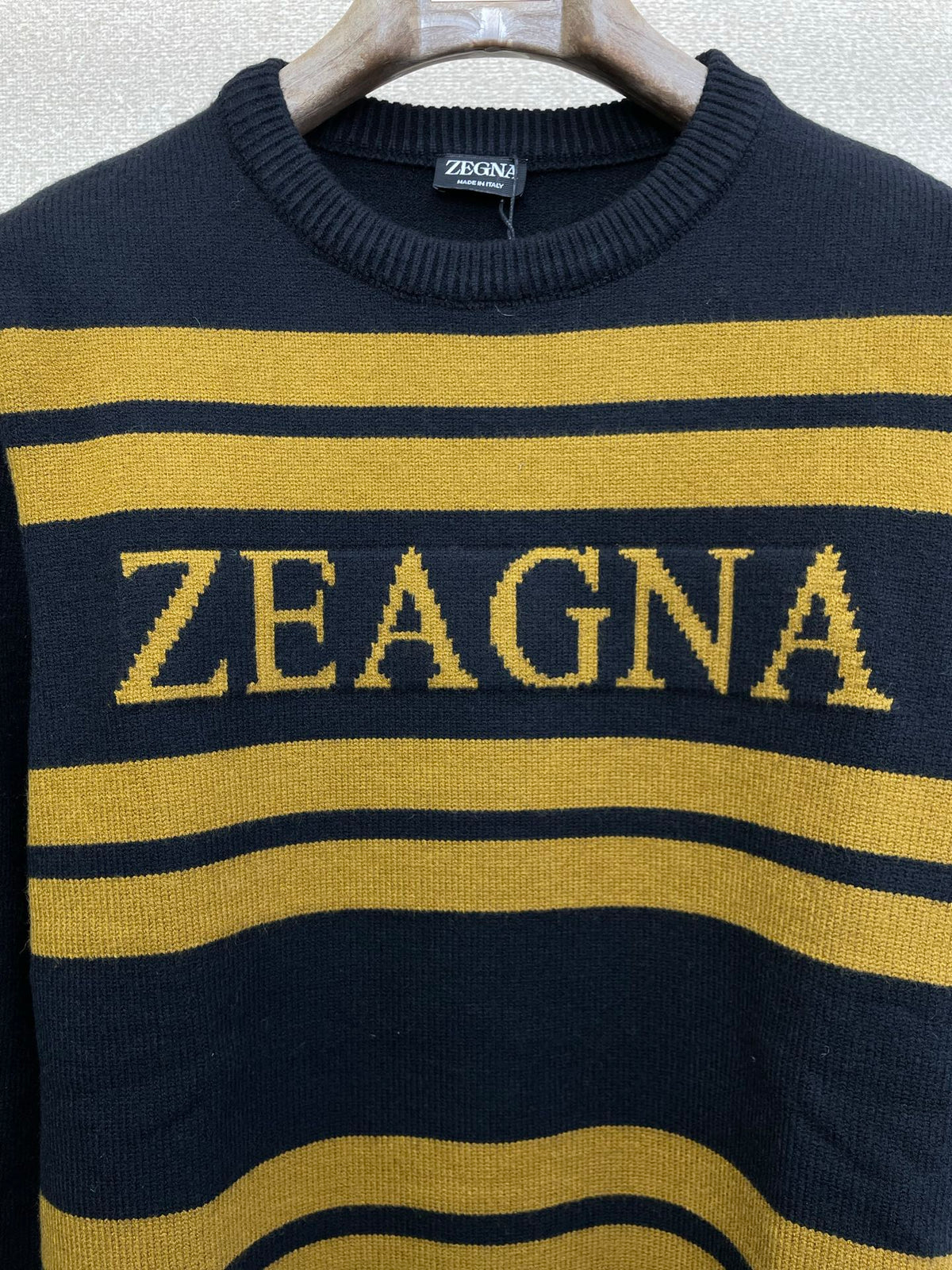 Classic Fashion Sweater-124