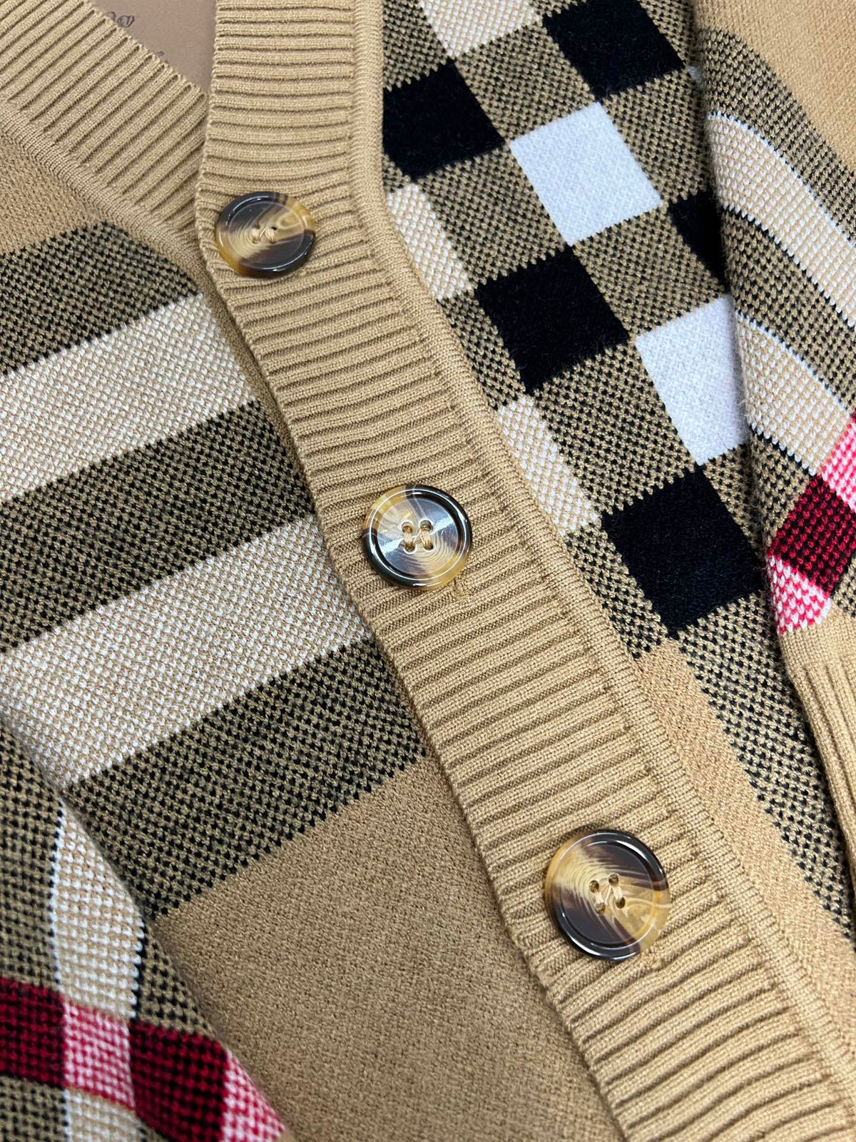 Classic Fashion Sweater-128