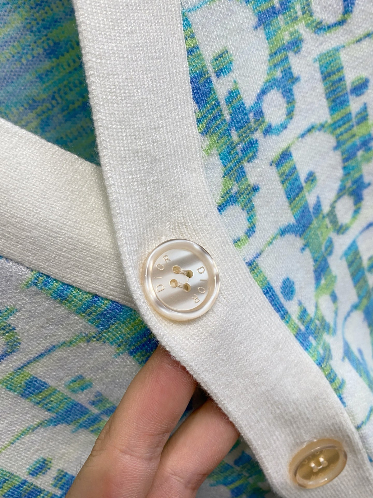 Classic Fashion Sweater-133