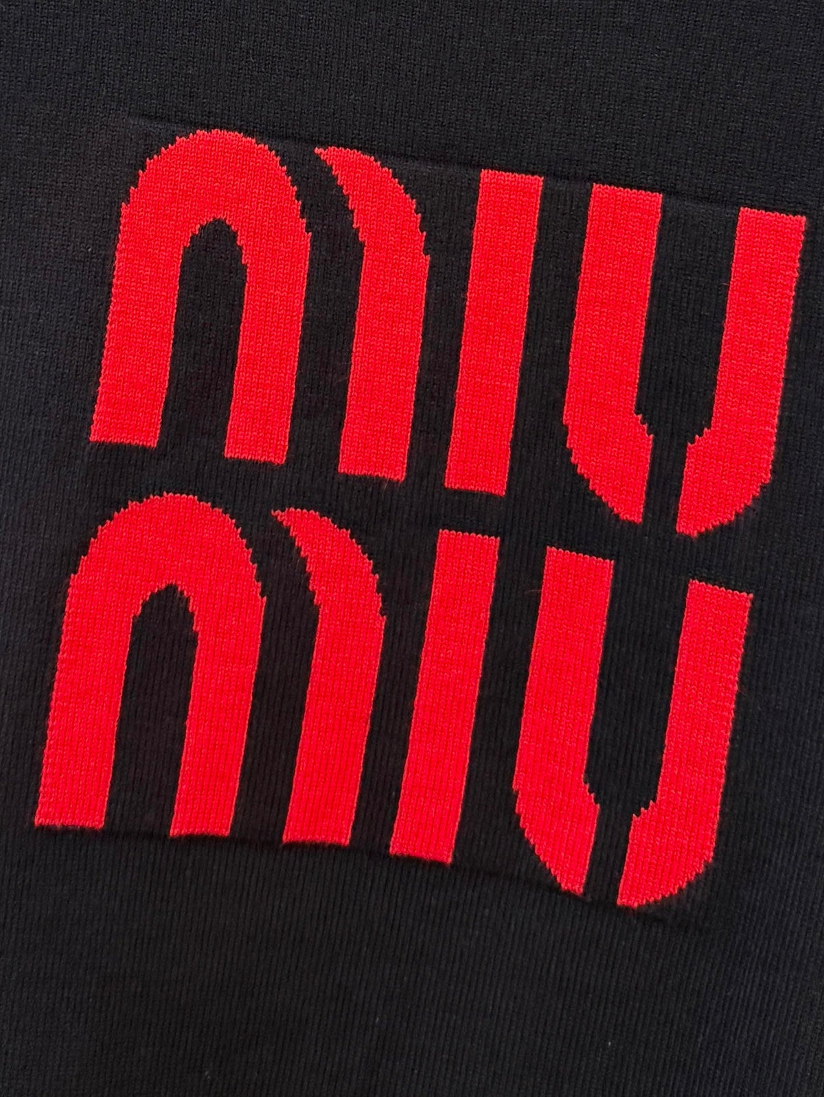 Classic Fashion Sweater-150