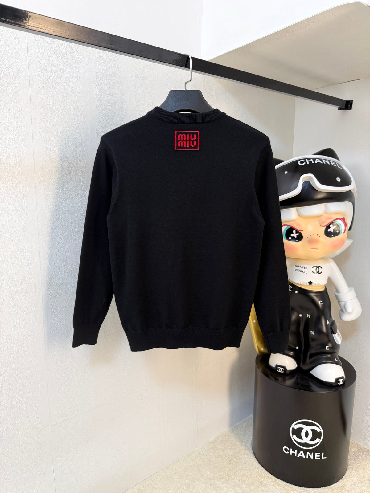 Classic Fashion Sweater-150