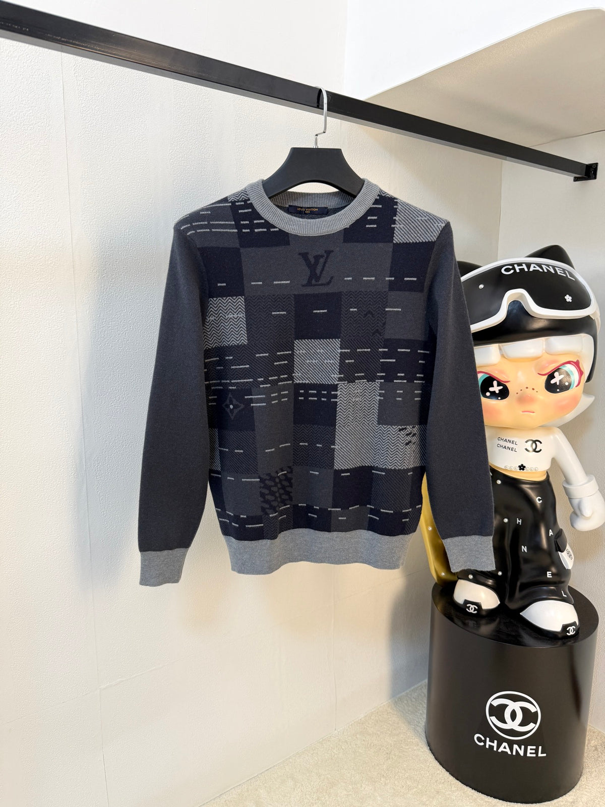 Classic Fashion Sweater-159