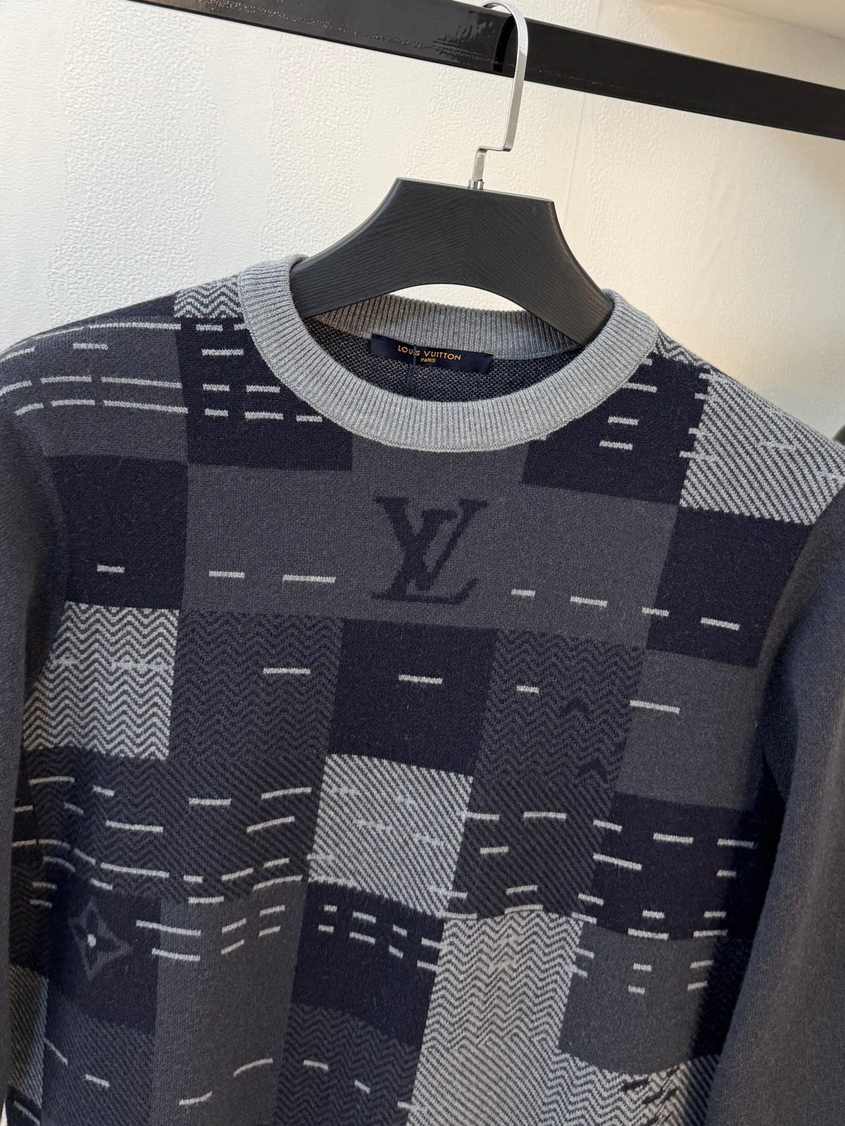 Classic Fashion Sweater-159