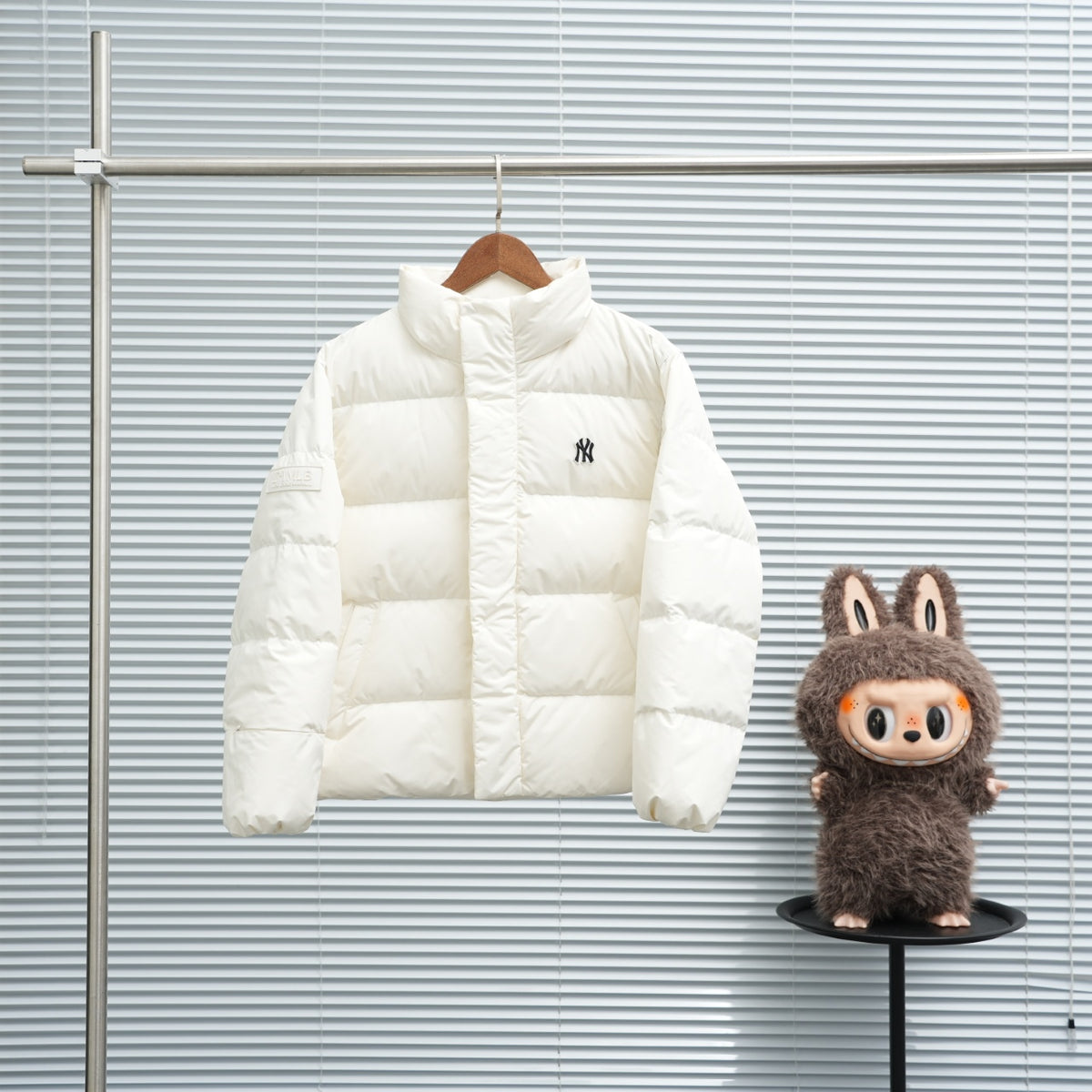 Ultra-Light Winter Puffer –24