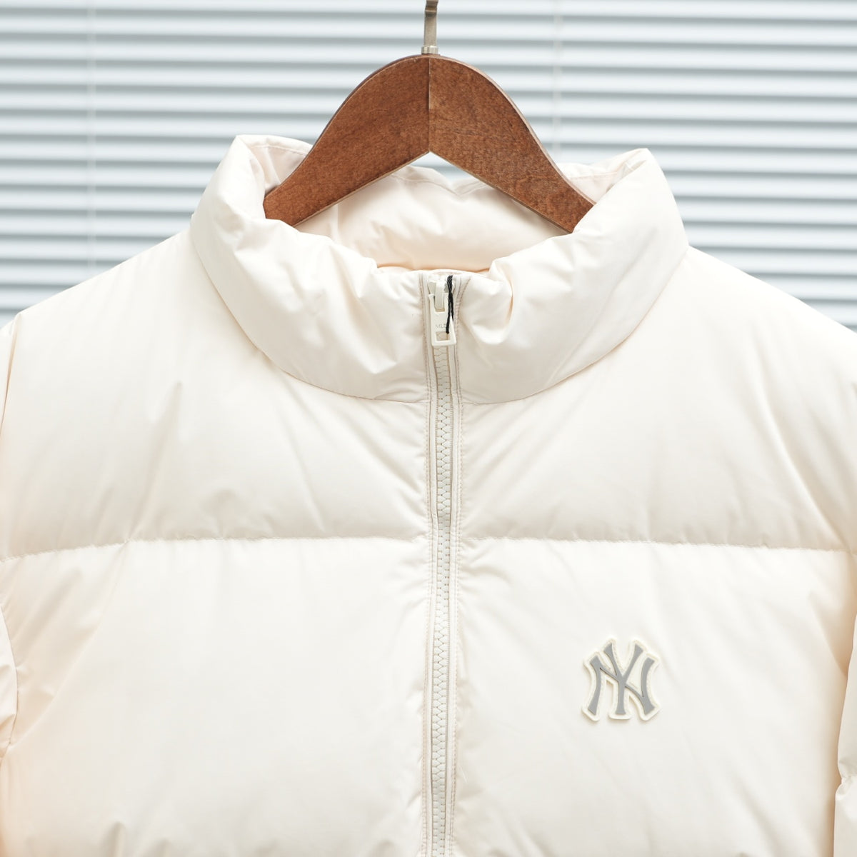 Ultra-Light Winter Puffer –27