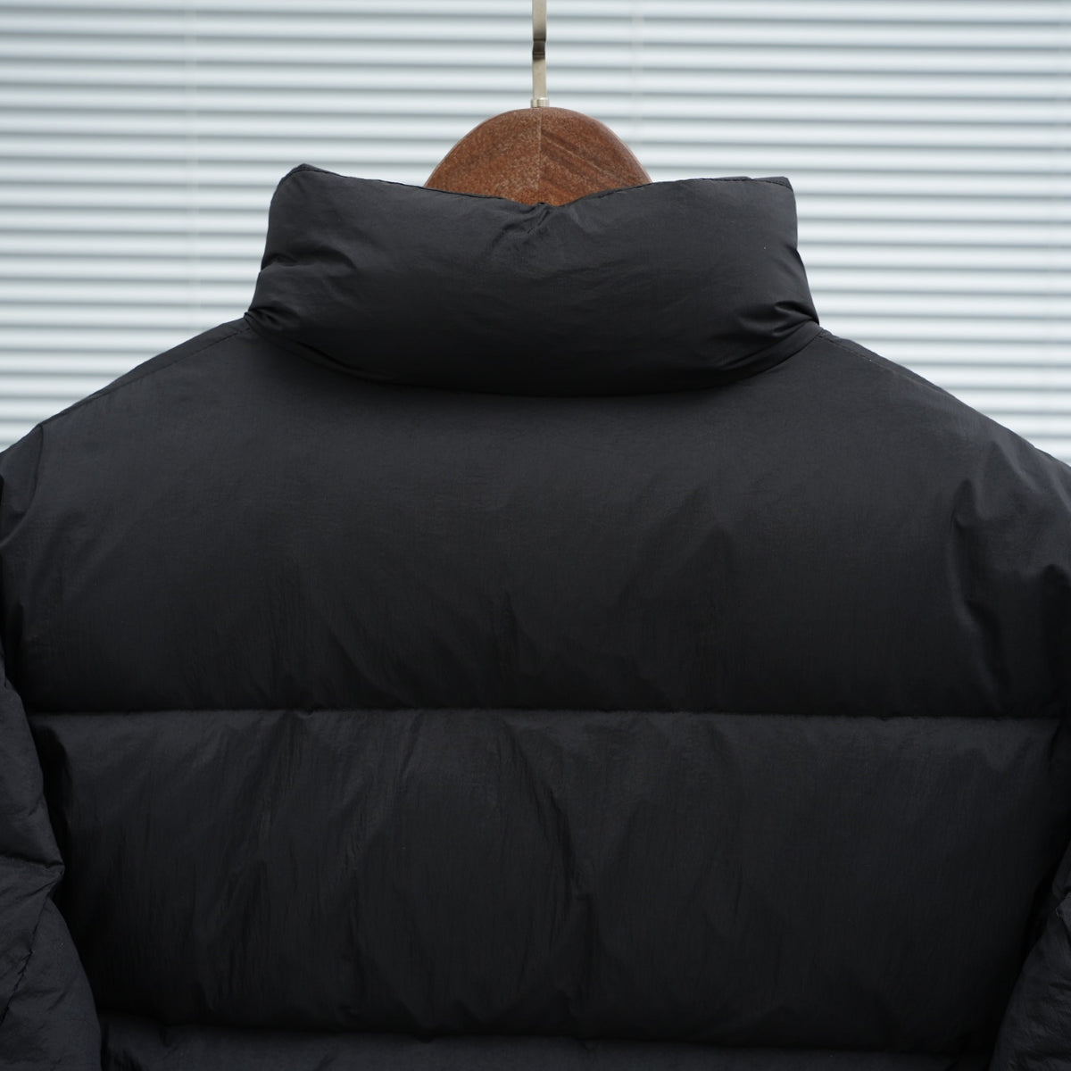 Ultra-Light Winter Puffer –30