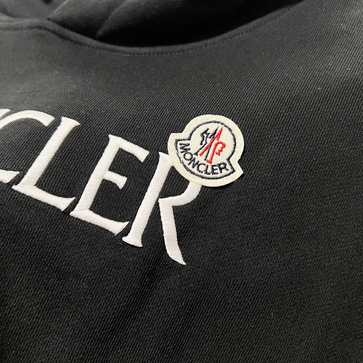 Classic Fit Hoodie-1078