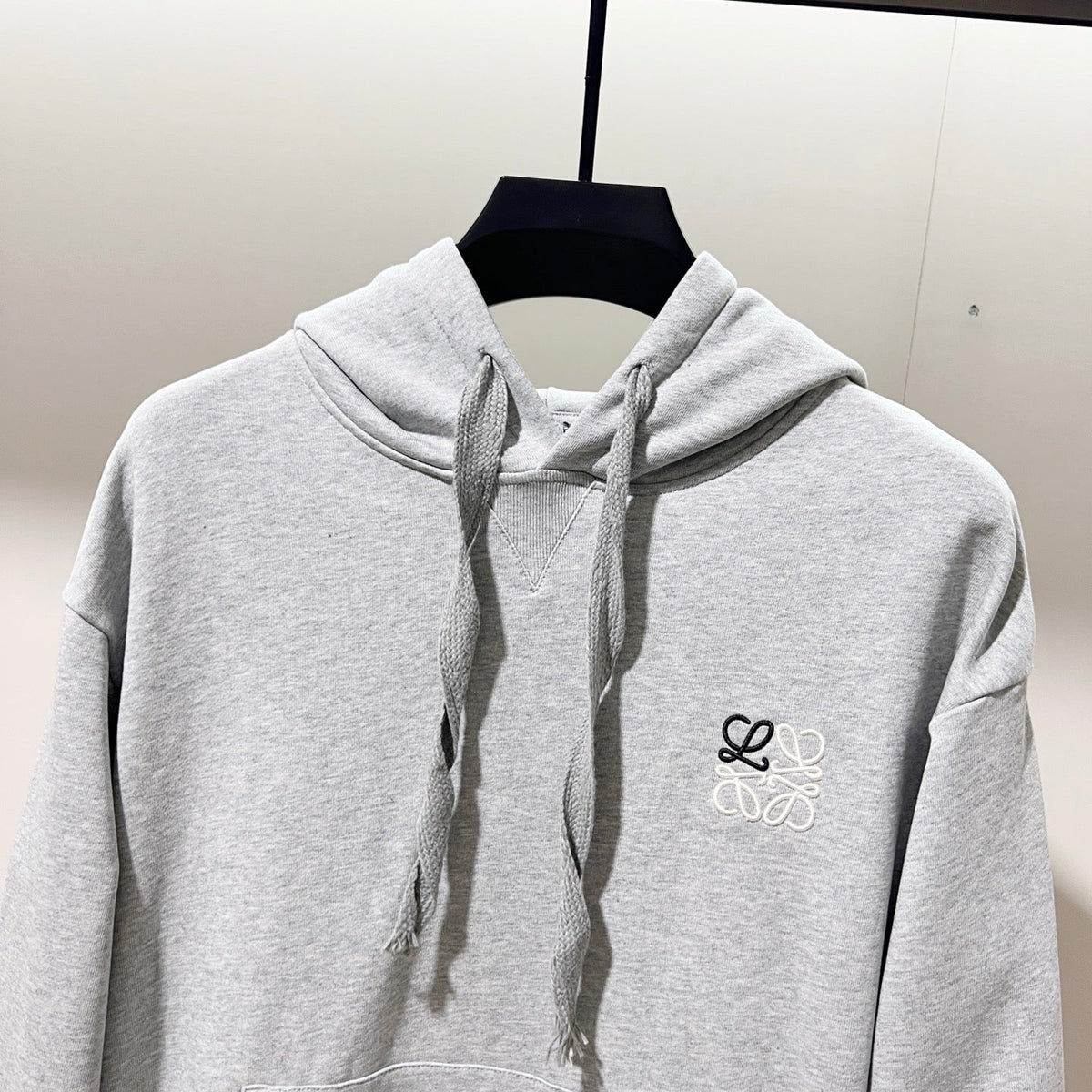 Classic Fit Hoodie-1079