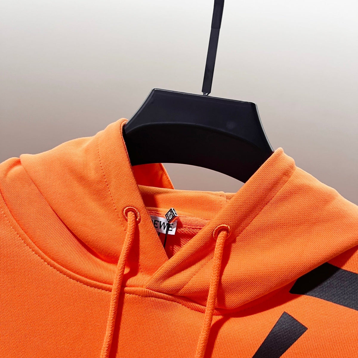 Classic Fit Hoodie-1089