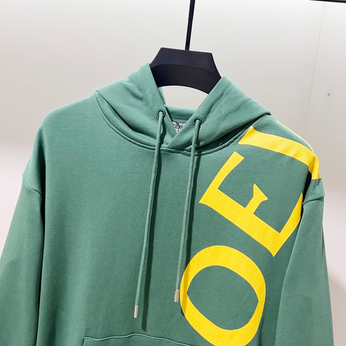 Classic Fit Hoodie-1090