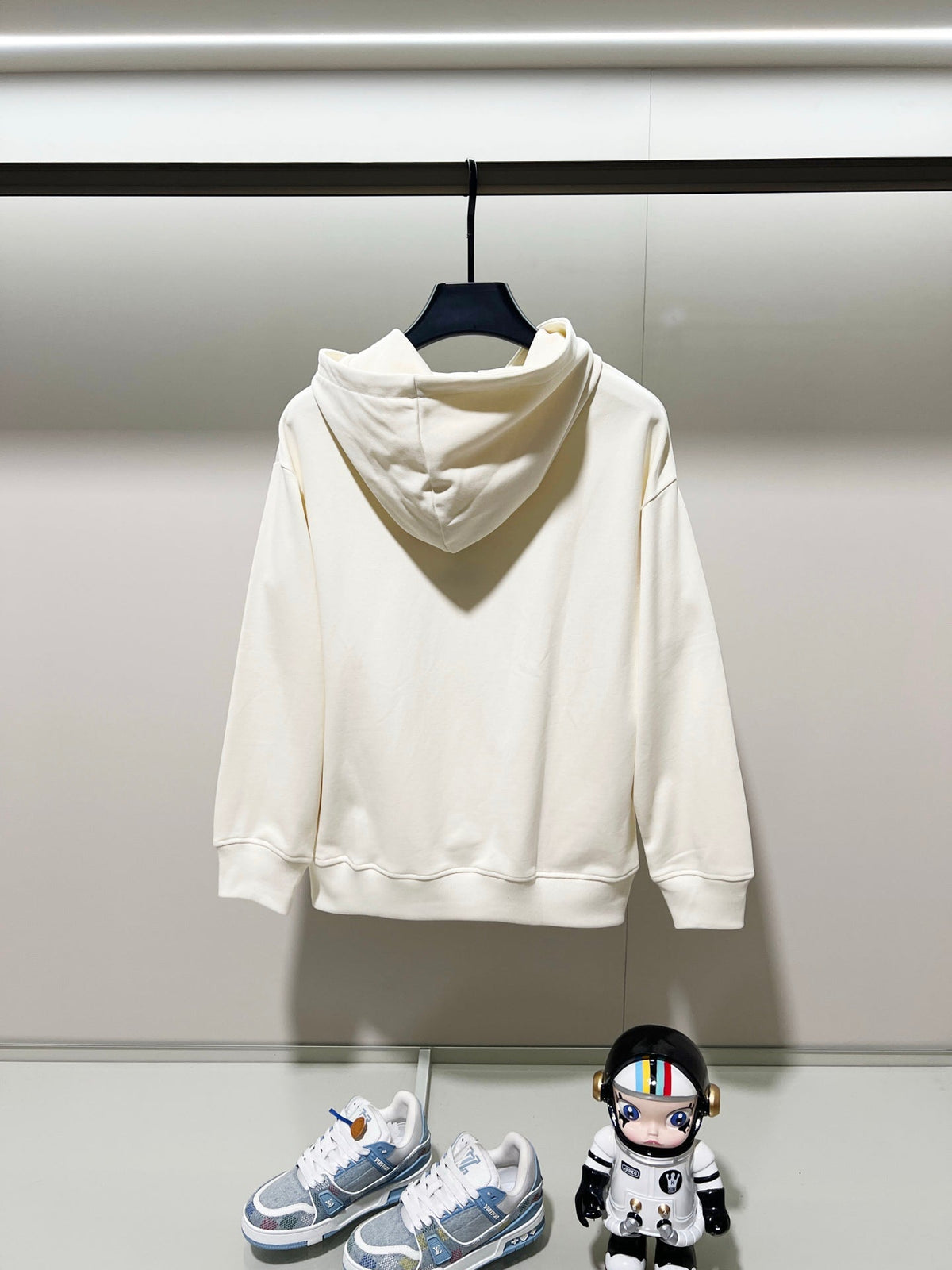 Classic Fit Hoodie-1106