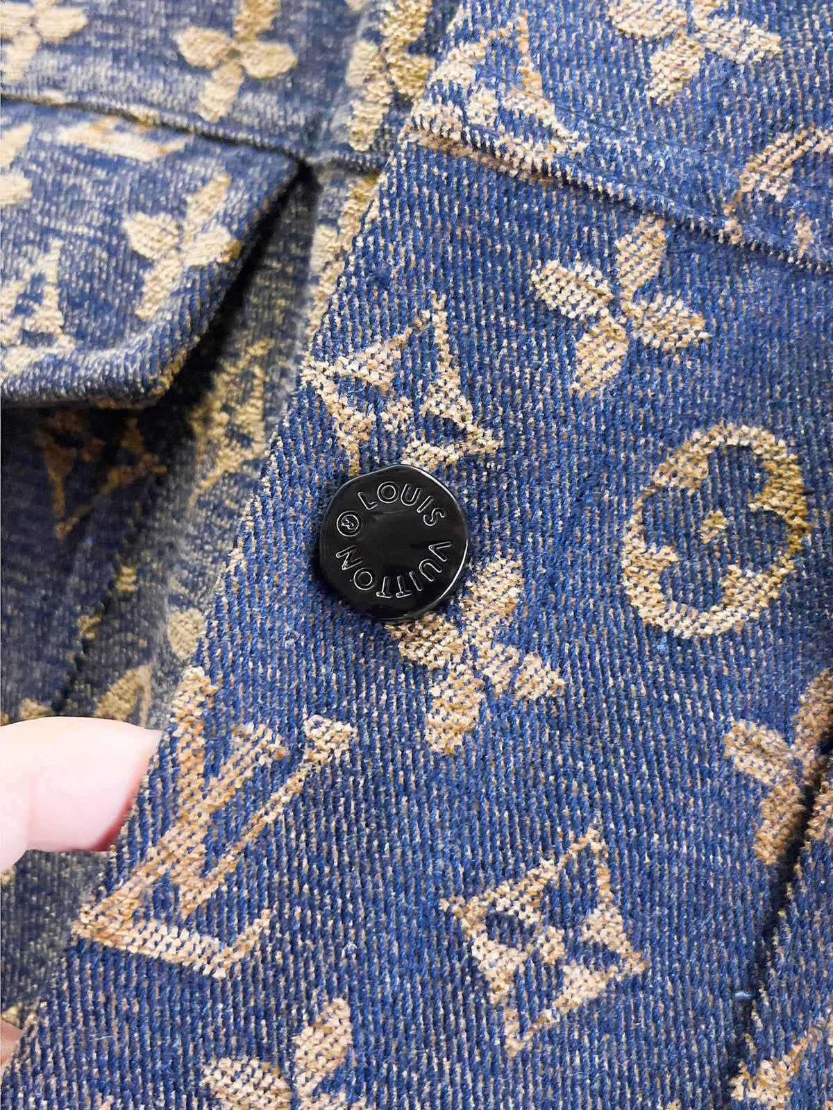 Premium Heavy-Duty Denim Jacket | Durable, Stylish & Built to Last-9