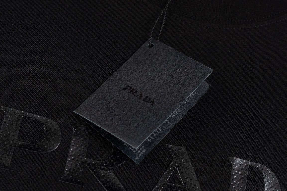 Printed T-Shirt: High-End Fashion Statement-1284