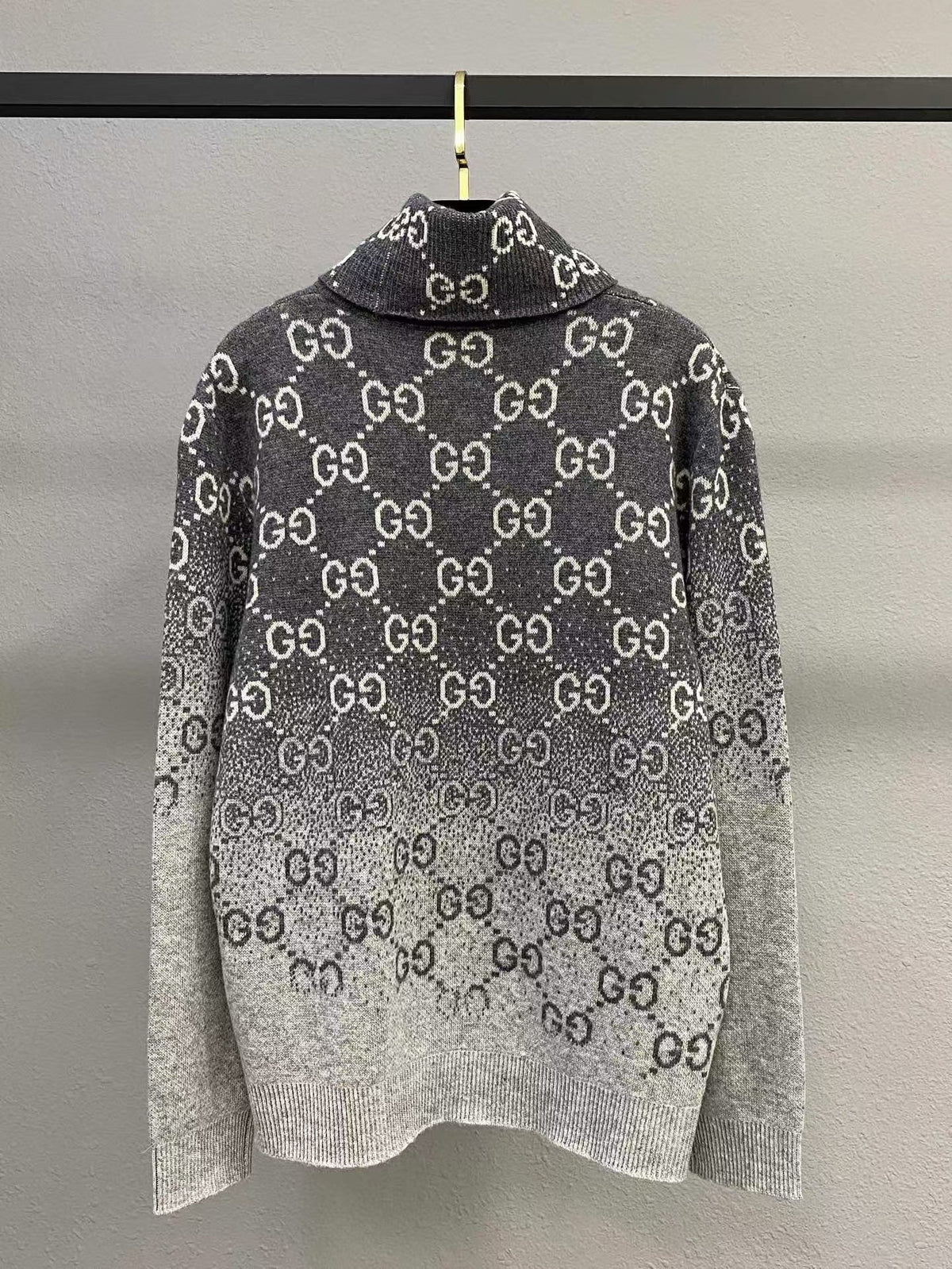 Classic Fashion Sweater-555(Women's）