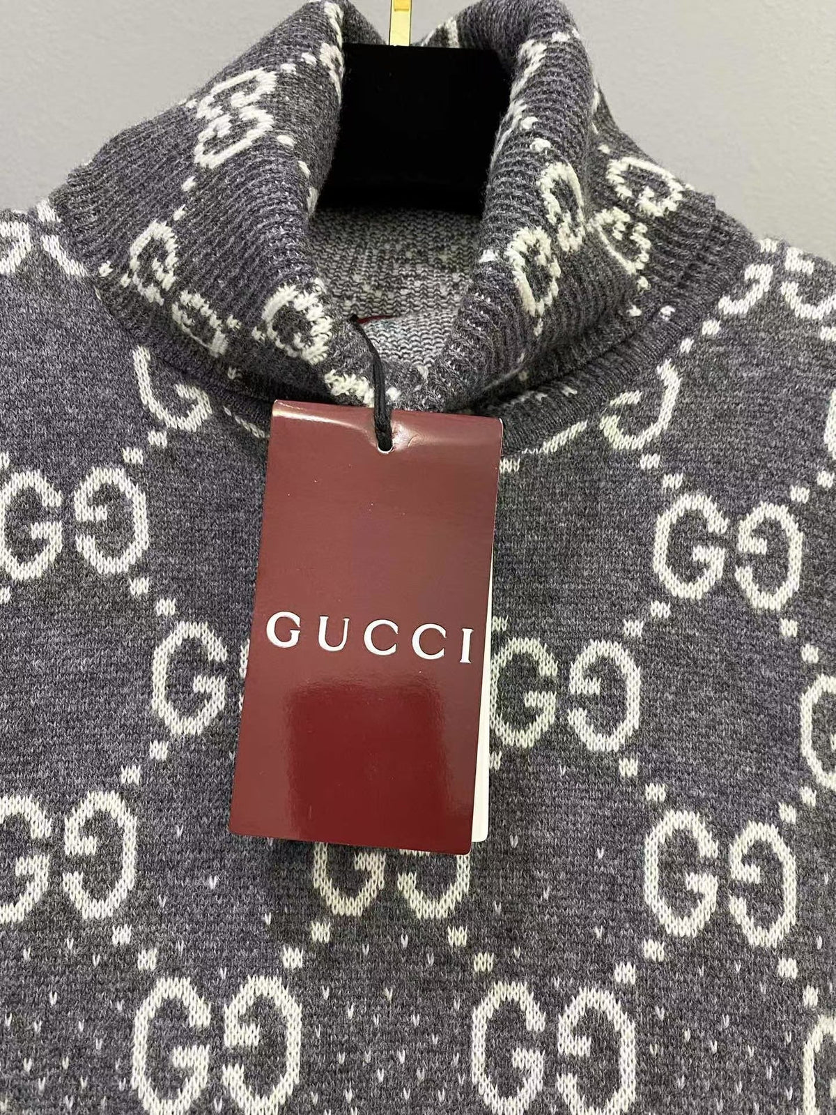 Classic Fashion Sweater-555(Women's）