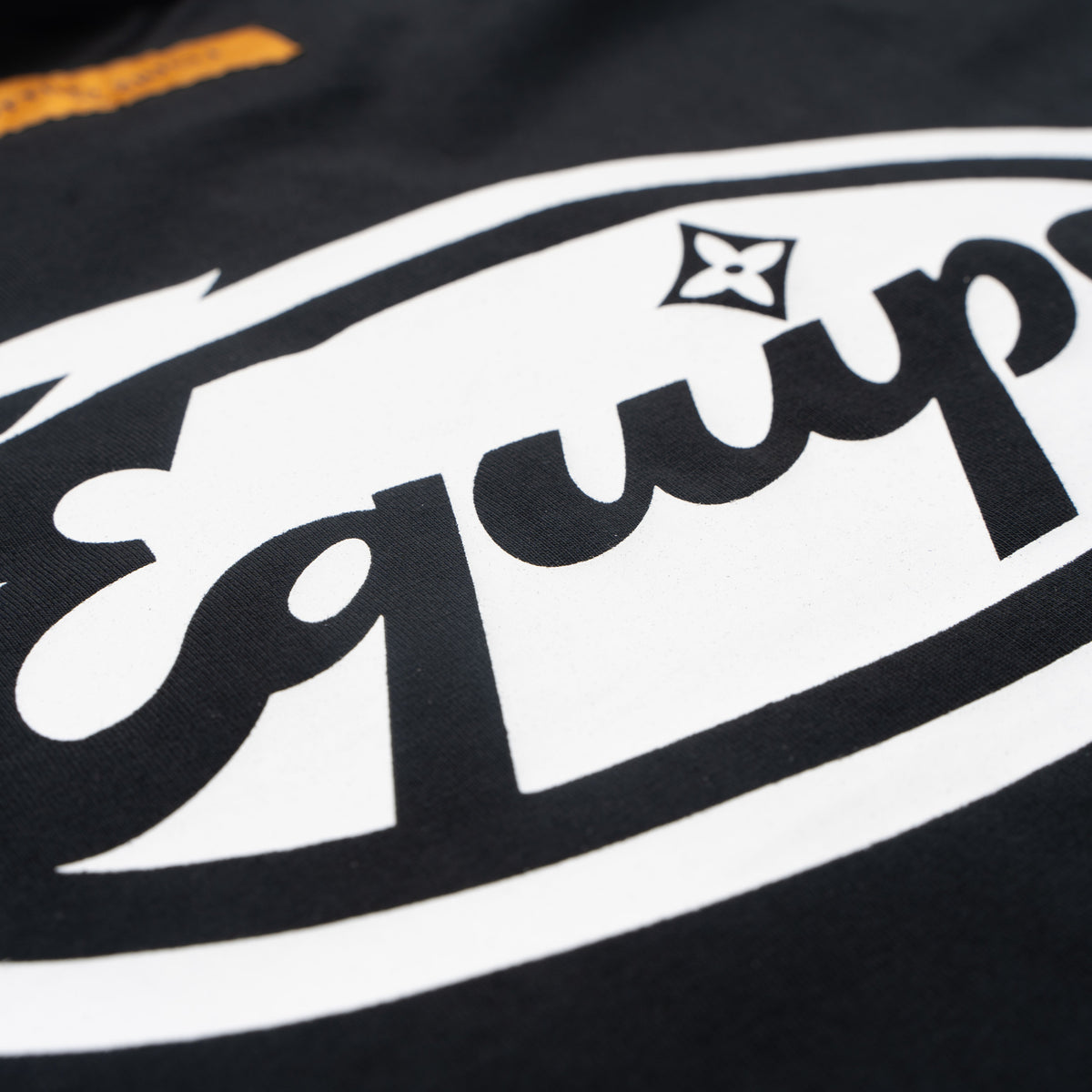 Printed T-Shirt: High-End Fashion Statement-1045