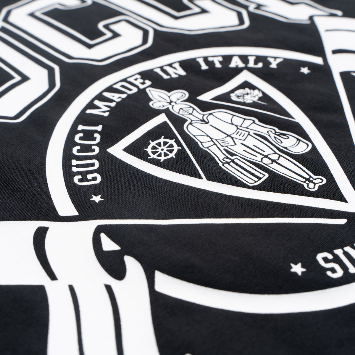 Printed T-Shirt: High-End Fashion Statement-1011