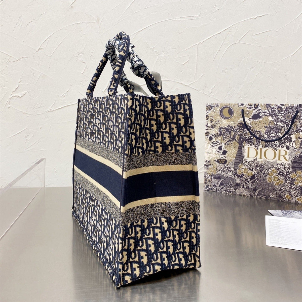 Exquisite leather bags-536