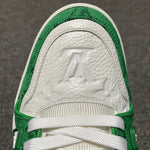 New color matching casual board shoes