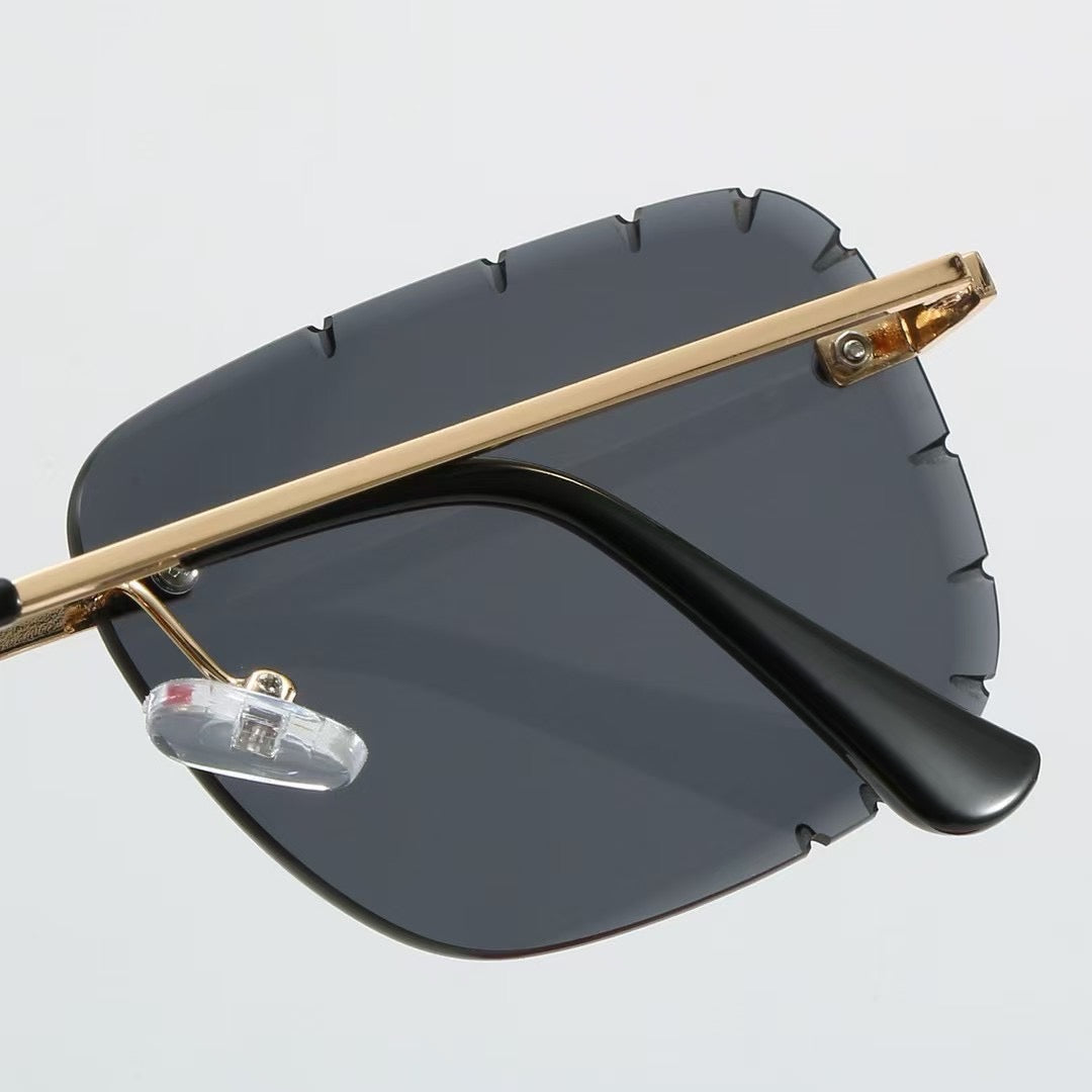 Fashion Eyewear: Elevate Your Style with Exquisite Craftsmanship-542