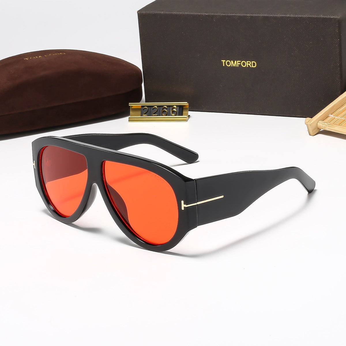 Fashion Eyewear: Elevate Your Style with Exquisite Craftsmanship-554