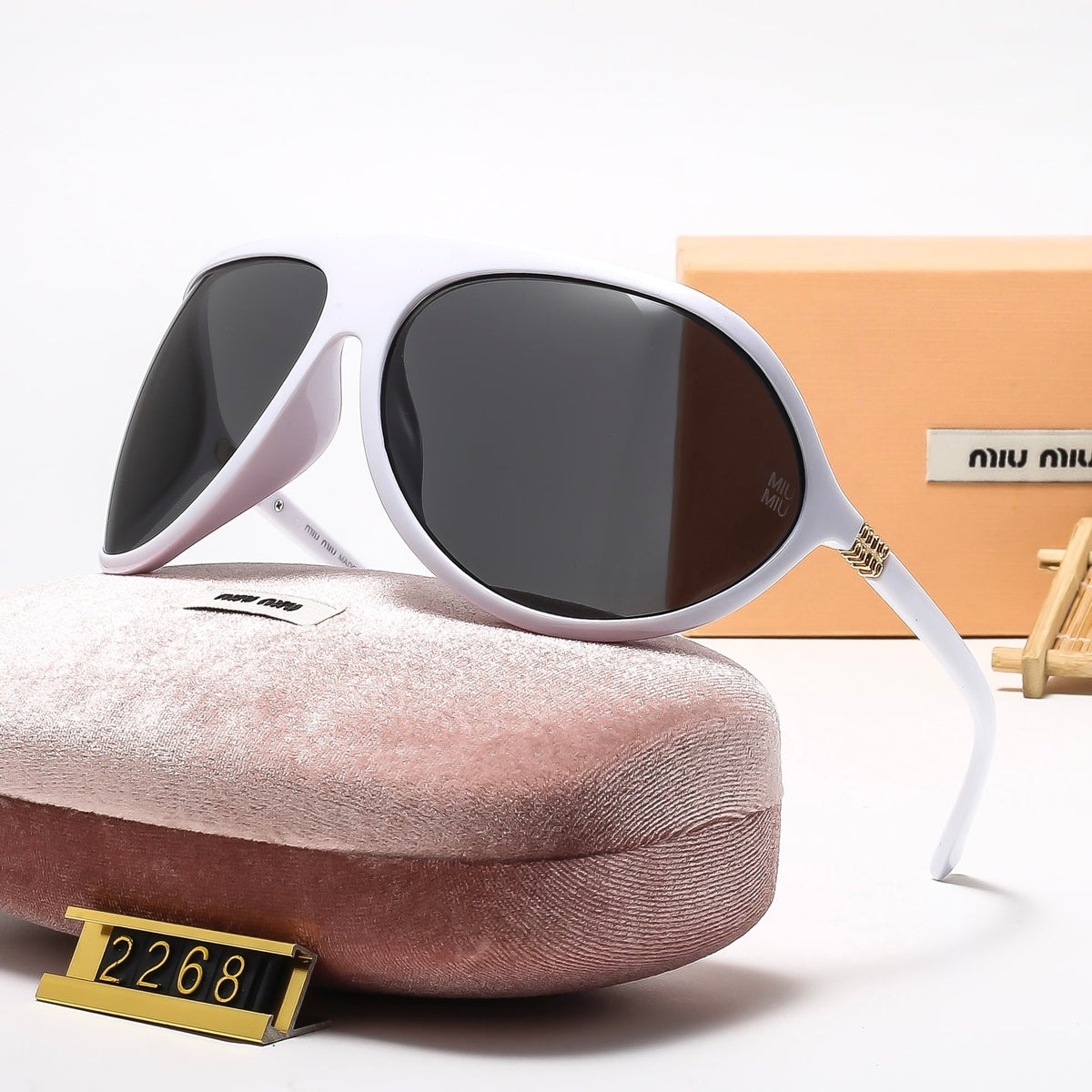 Fashion Eyewear: Elevate Your Style with Exquisite Craftsmanship-557