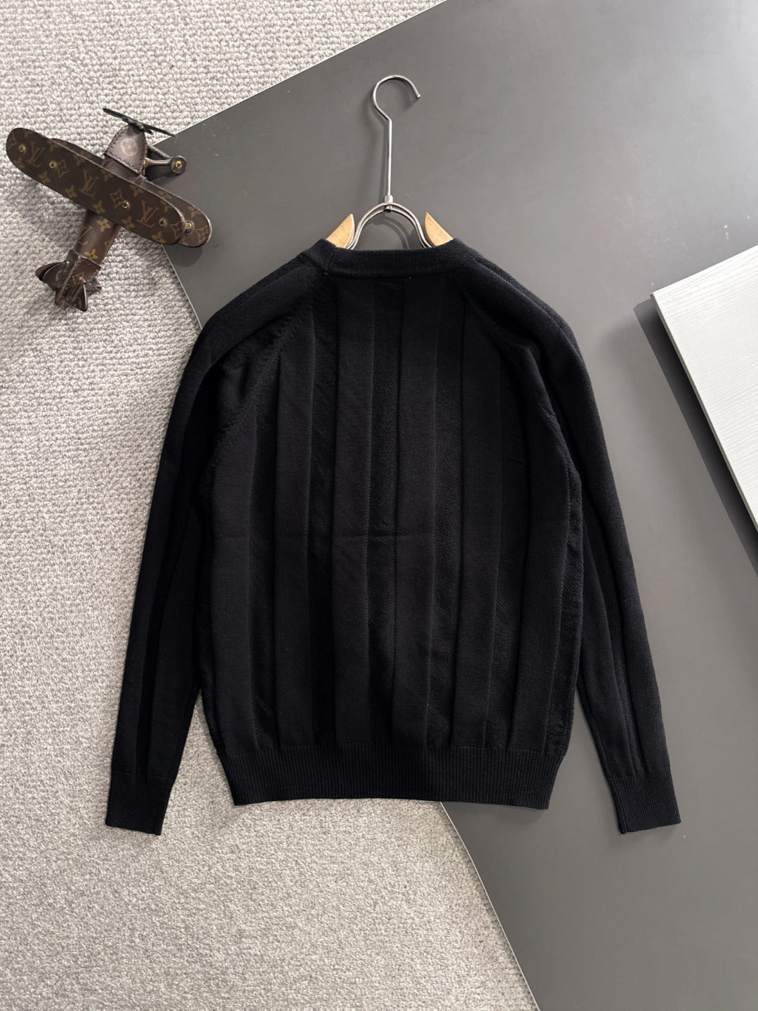 Classic Fashion Sweater-110