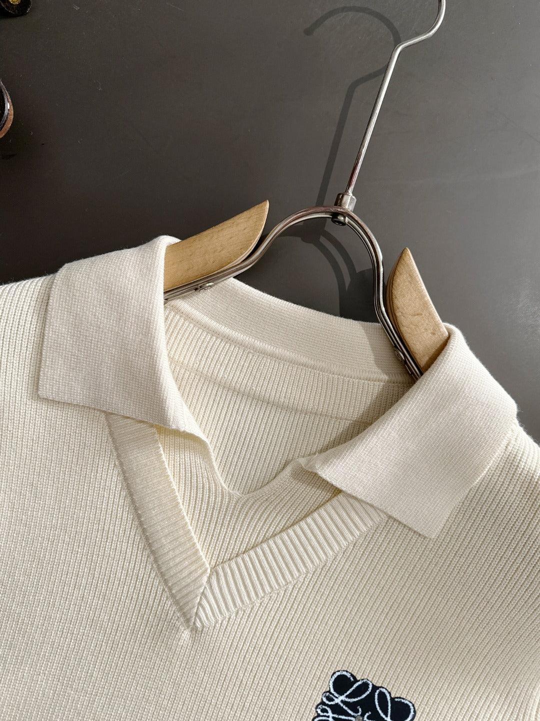 Classic Fashion Sweater-111