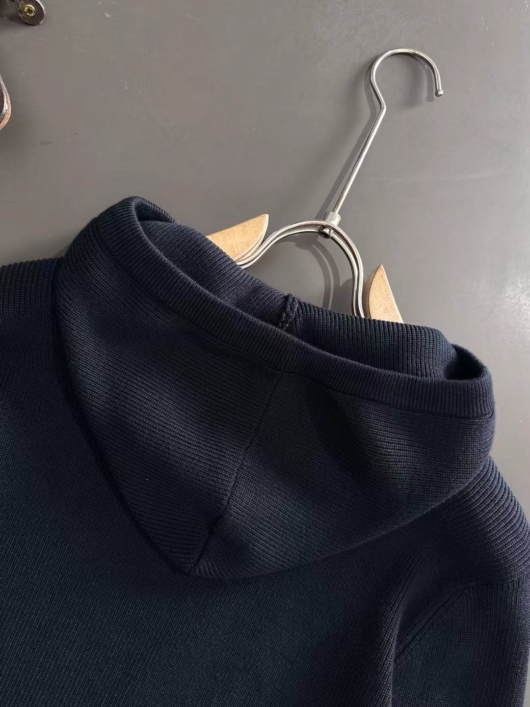 Classic Fashion Sweater-113