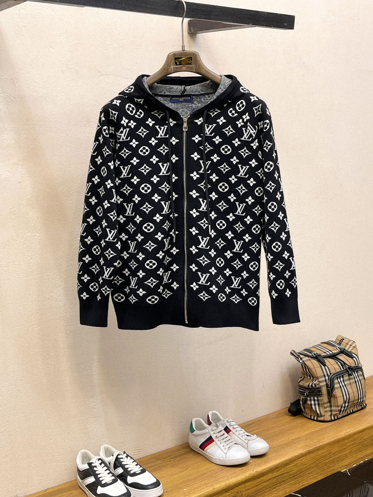 Classic Fashion Sweater-121