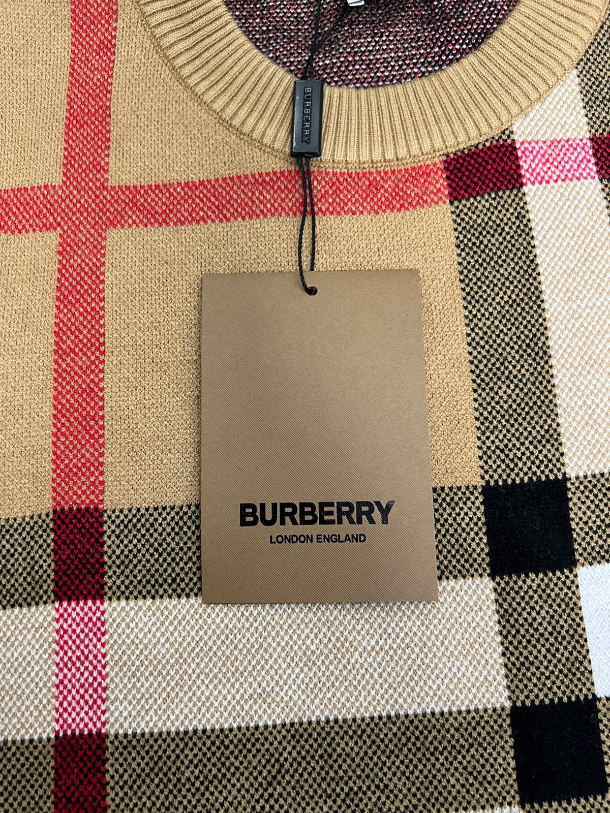 Classic Fashion Sweater-129