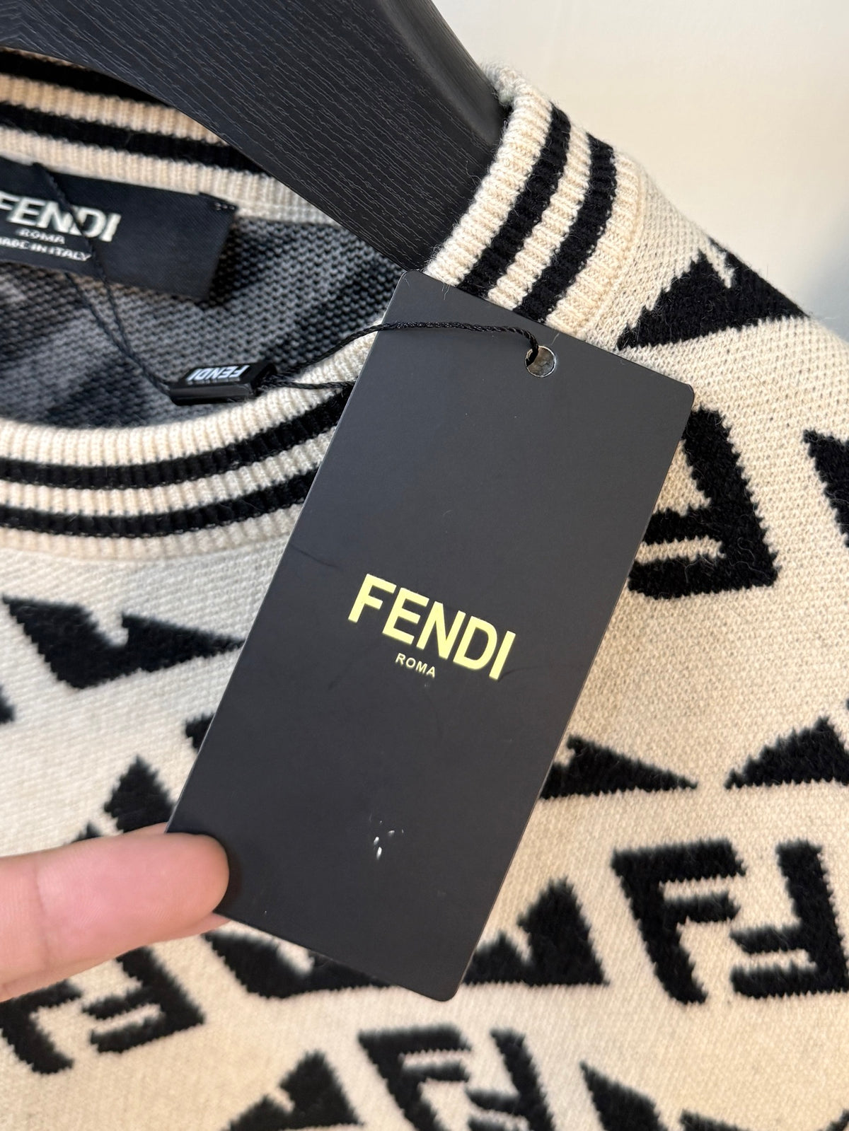 Classic Fashion Sweater-157