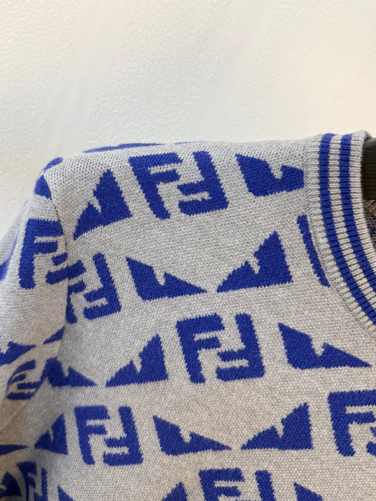 Classic Fashion Sweater-158