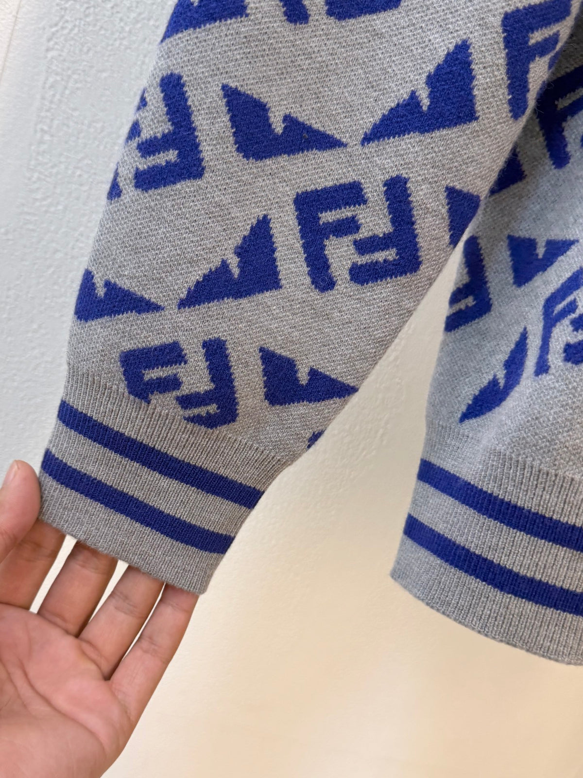 Classic Fashion Sweater-158