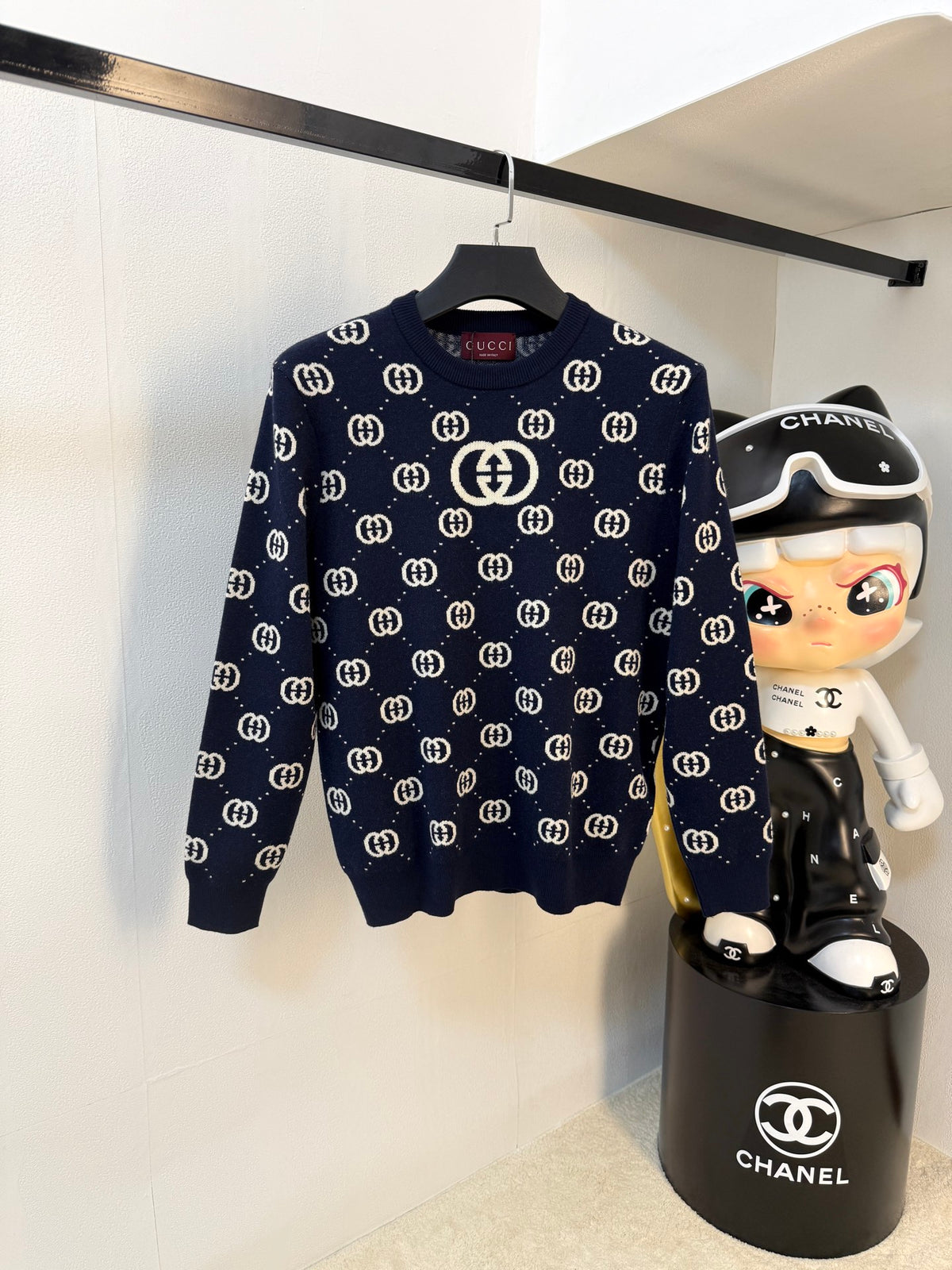 Classic Fashion Sweater-160