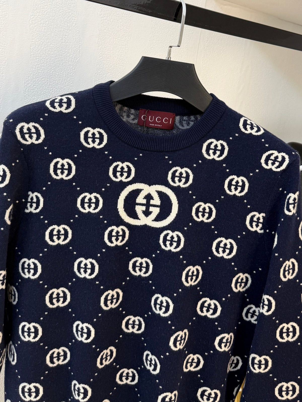 Classic Fashion Sweater-160