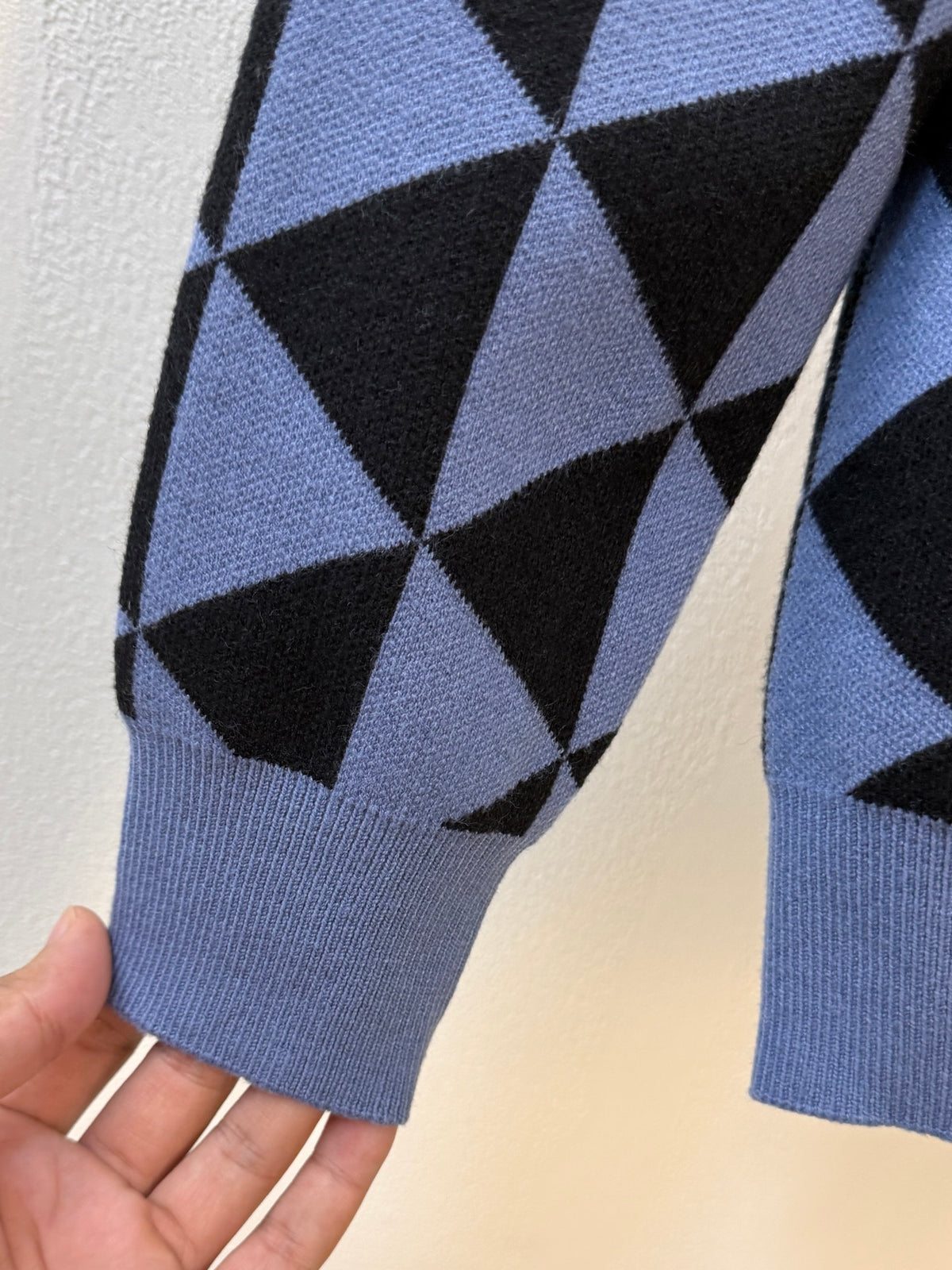 Classic Fashion Sweater-162