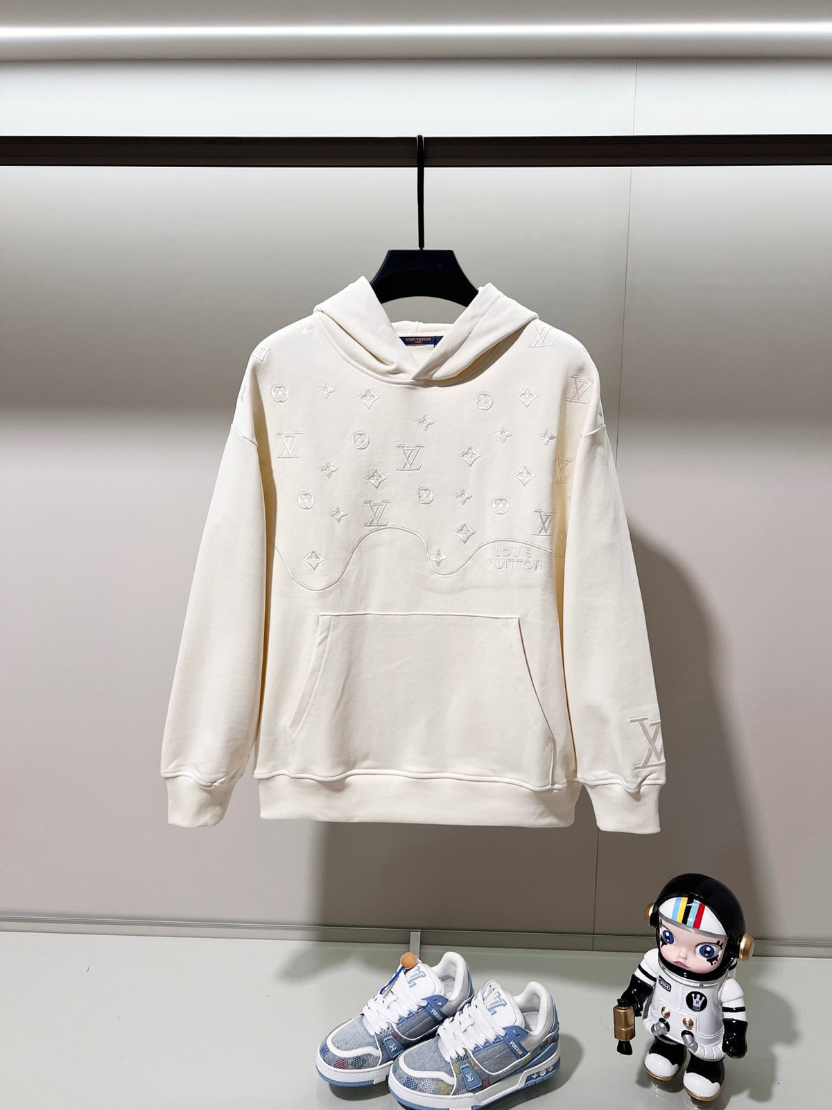 Classic Fit Hoodie-1067