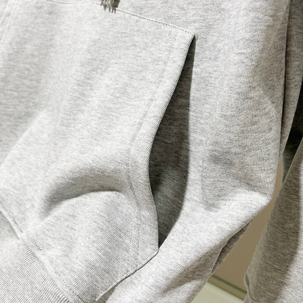 Classic Fit Hoodie-1079