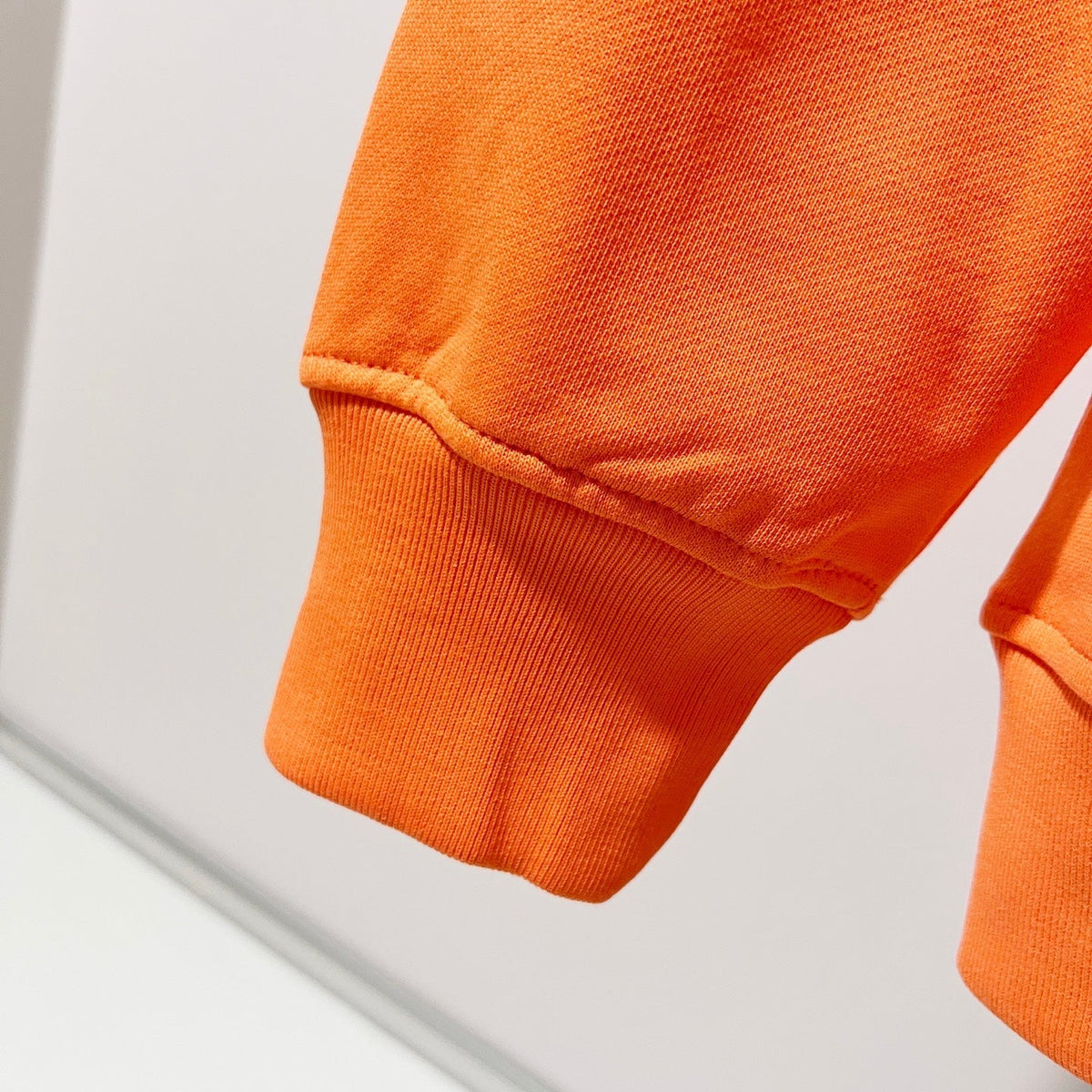 Classic Fit Hoodie-1093